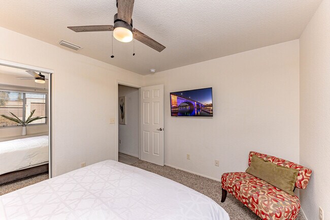 Building Photo - 3280 Rocking Horse Dr
