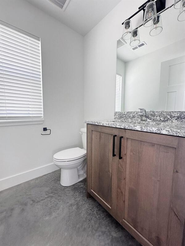 Building Photo - 1720 E Main St