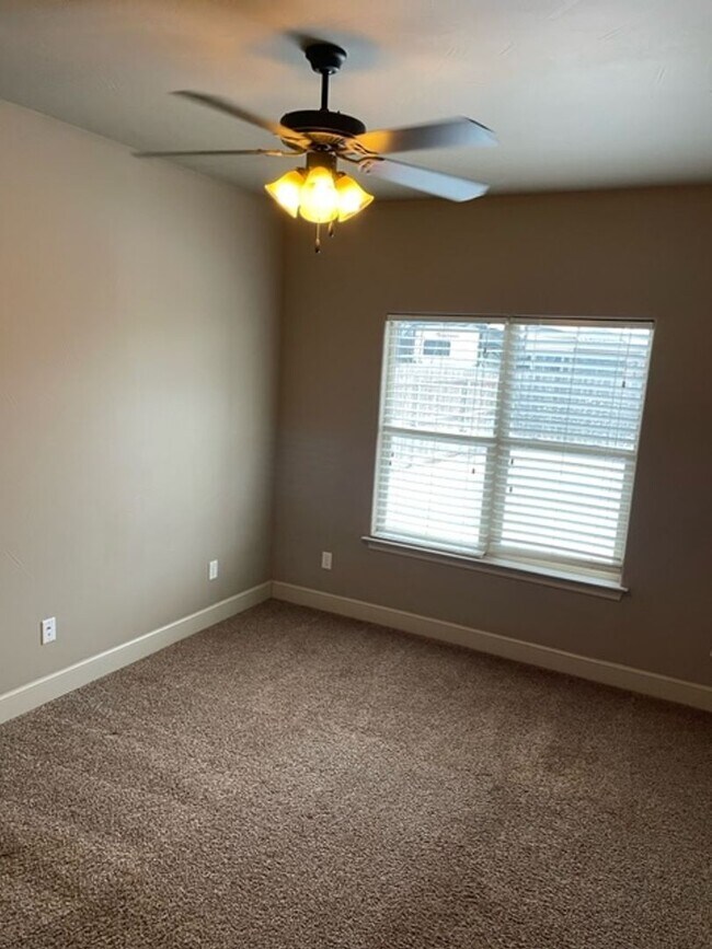 Building Photo - 4 bedroom in Wolfforth