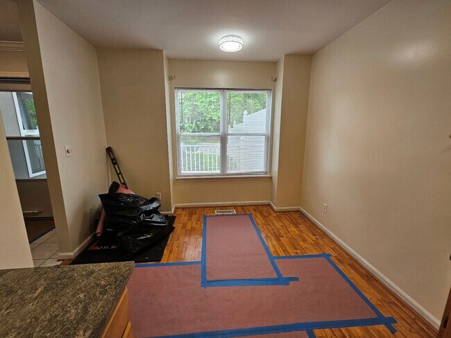 Building Photo - 602 Mockingbird Way