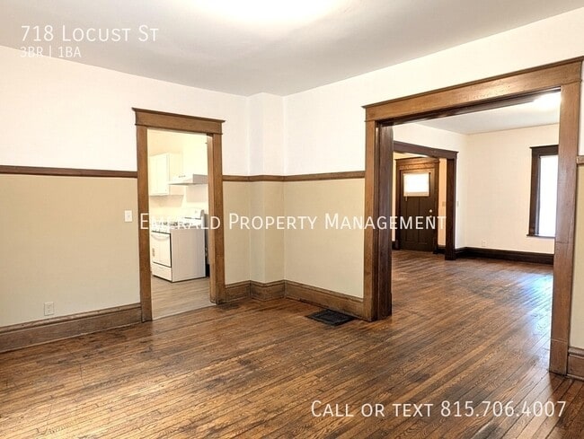 Building Photo - 718 Locust St