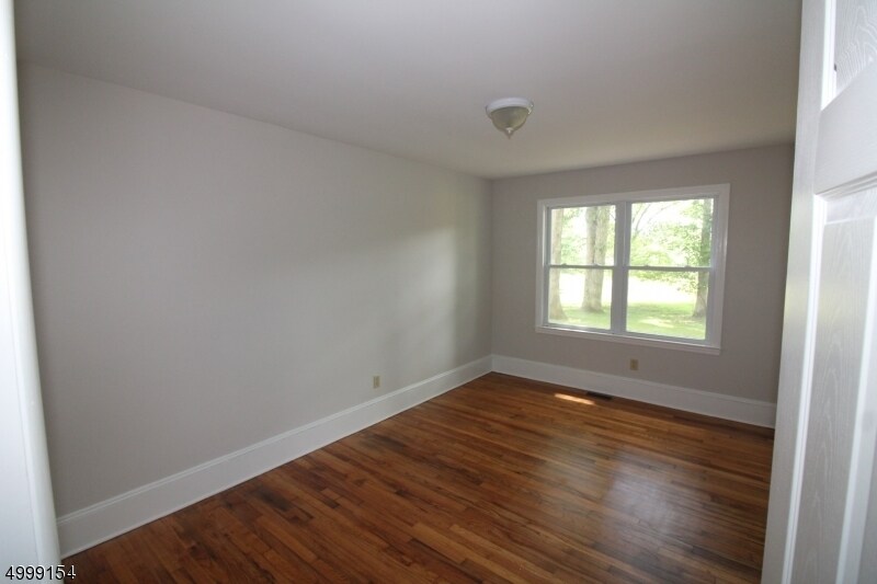 Building Photo - 117 US-202