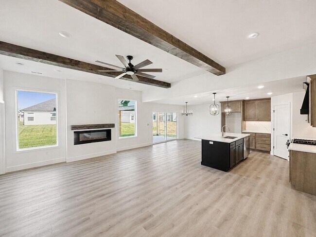 Building Photo - 5309 Makana Ln