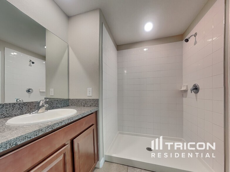 Building Photo - 14608 Scottburgh Glen Dr