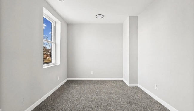 Building Photo - 2301 Whittier Ave