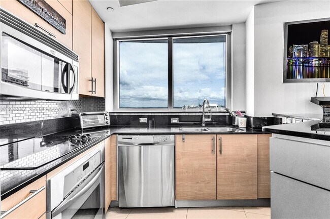 Building Photo - 60 SW 13th St