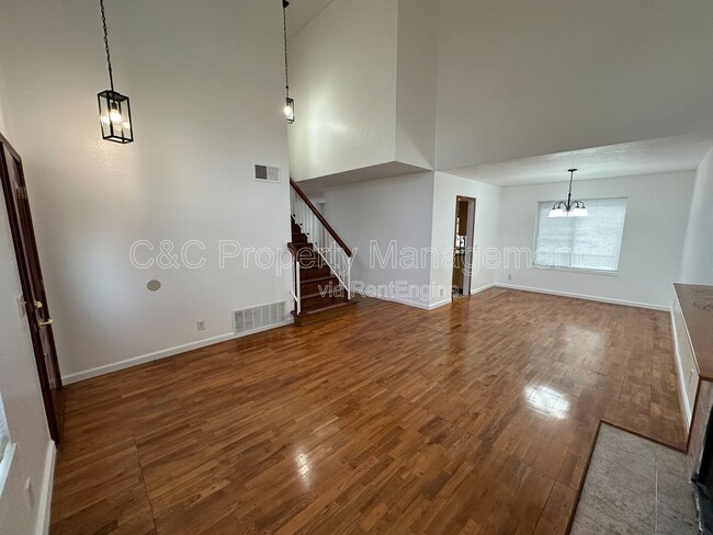 Building Photo - 2580 Cottonwood Trail