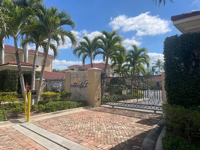 Building Photo - 1504 SW 50th St