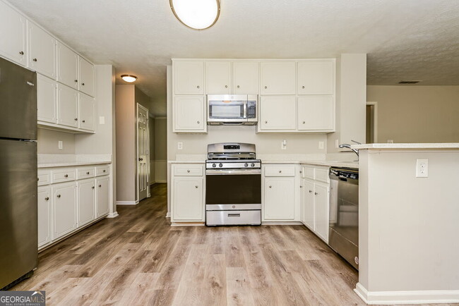 Building Photo - 266 Northwind Dr