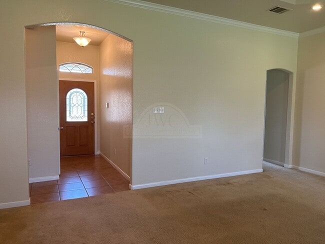 Building Photo - 6109 Lolly Loop