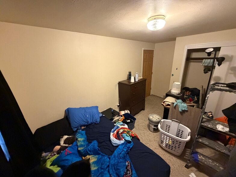 Bedroom 2 - 2997 Sandia Dr