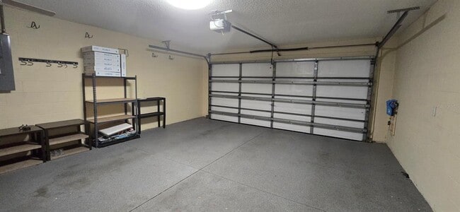 Building Photo - 2125 Barbosa Ct