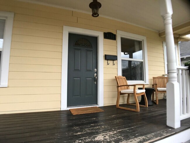 Building Photo - Charming remodeled Bungalow - 2 Bedrooms 1 Bath, 1,104 Sq. Ft.