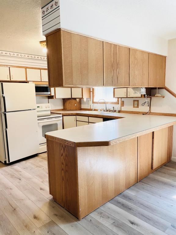 Building Photo - 1920 Sabin Dr