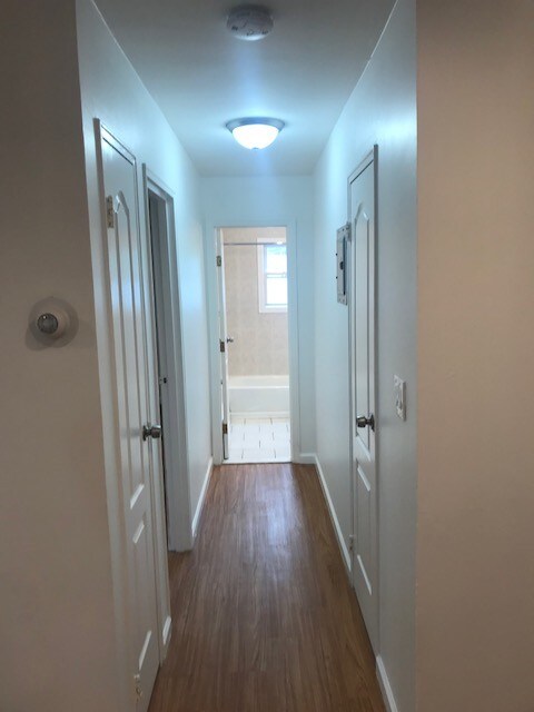 Building Photo - 1 Hemlock Dr