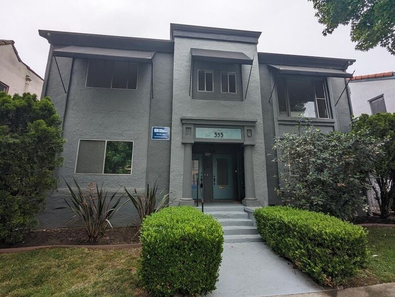 Building Photo - 335 N Orange Grove Ave