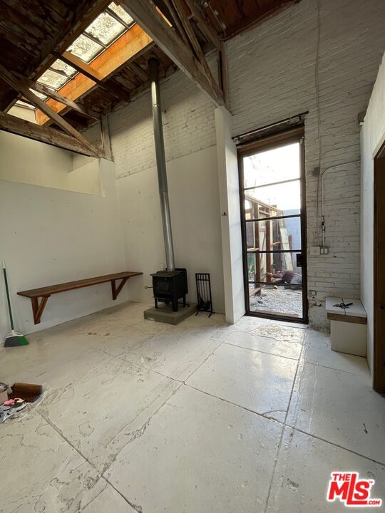 Building Photo - 209 San Juan Ave