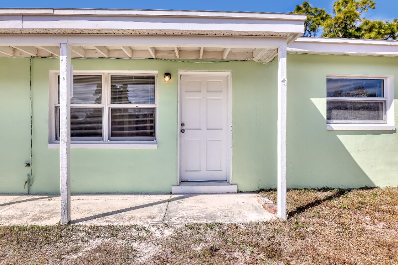 Building Photo - 4430 Barnsdale Dr