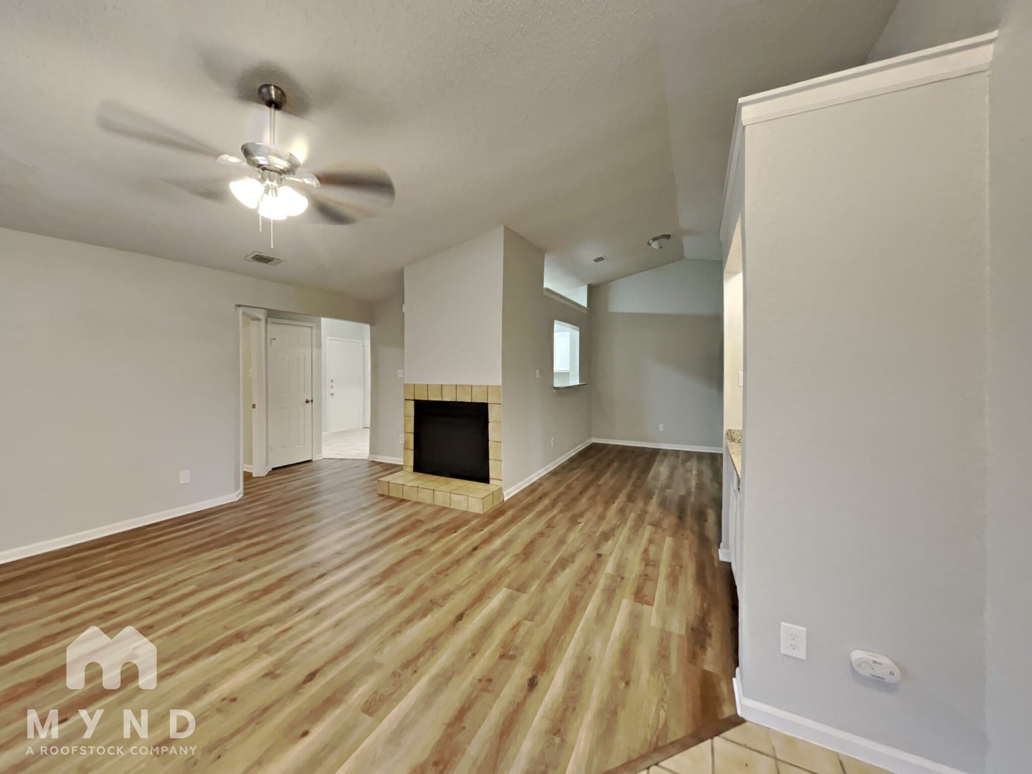 Building Photo - 156 High Pointe Ln