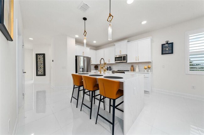 Building Photo - 16001 Grafton Wy