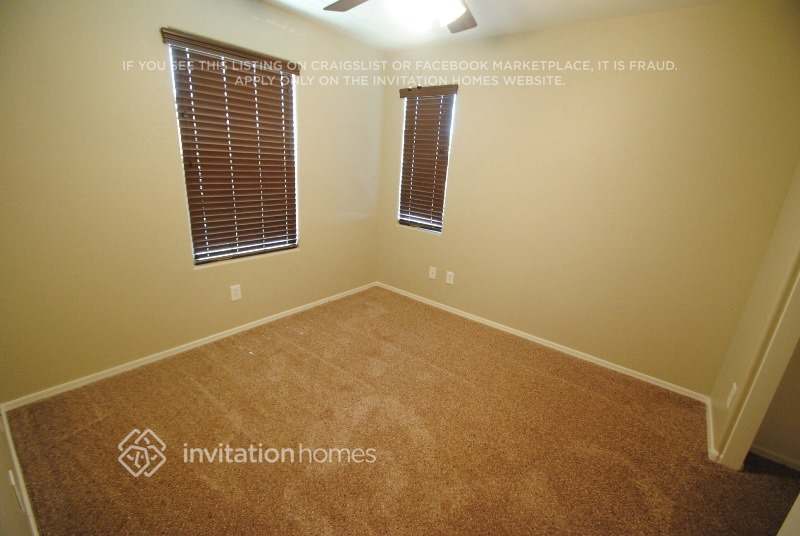 Building Photo - 2241 S Buckaroo Trail