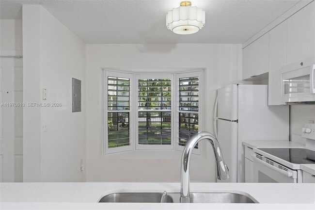 Building Photo - 706 NW 108th Terrace