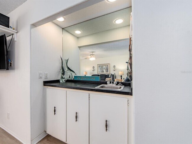 Building Photo - 2900 Gulf Blvd