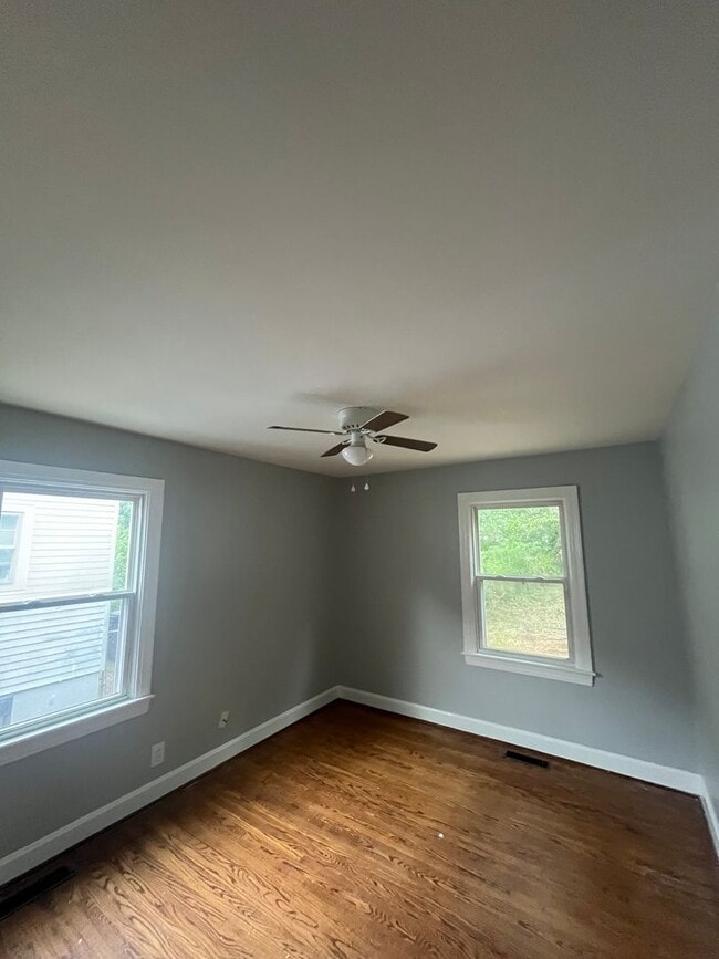 Building Photo - Beautiful 3 bedroom house in Louisville!