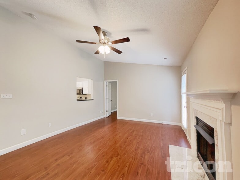 Building Photo - 9344 Tibble Creek Way