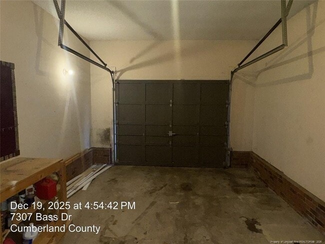 Building Photo - 7307 Bass Dr