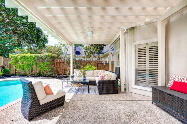 Building Photo - 1743 Cottage Landing Ln