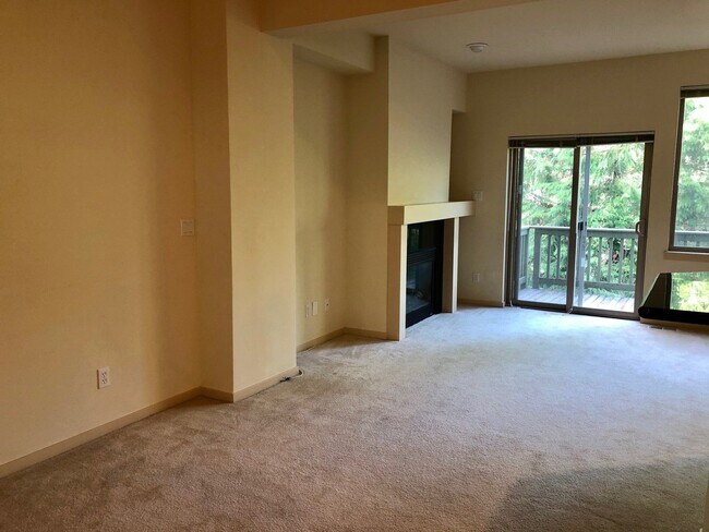 Building Photo - 2116 NW Boulder Way Dr