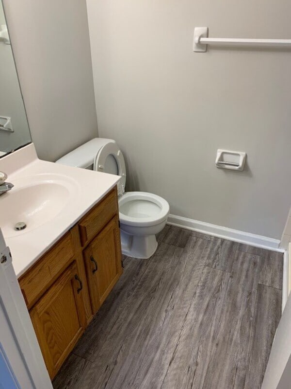 Building Photo - 1614 Arlyn Cir