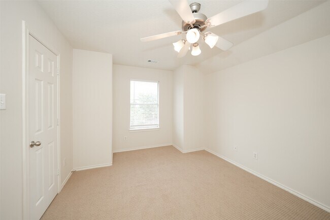 Building Photo - 5119 Moss Garden Ln