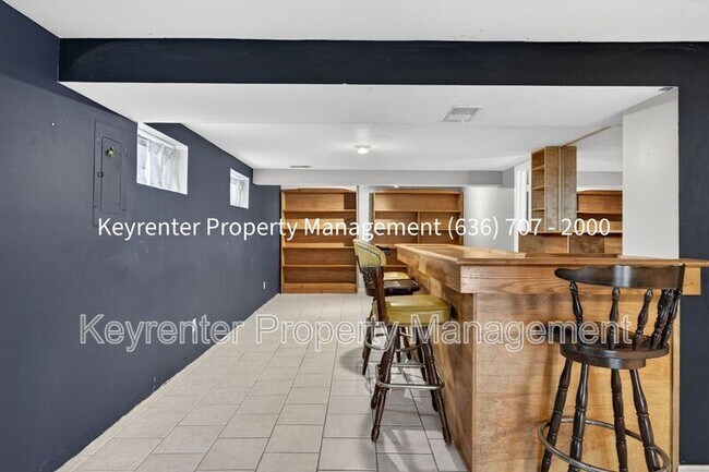 Building Photo - 1476 Shadow Wood Dr