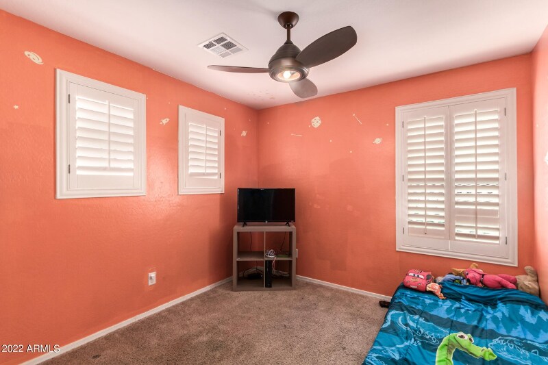 Building Photo - 1398 E Mayfield Dr