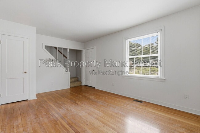 Building Photo - 6410 Morningside Dr