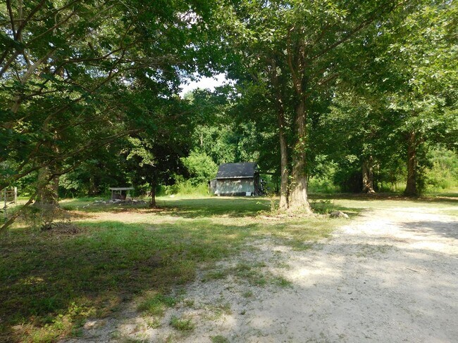Building Photo - 900 Loftin Farm Rd
