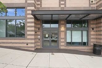 Building Photo - Experience modern living in this beautifully appointed junior one-bedroom/studio featuring an ope...