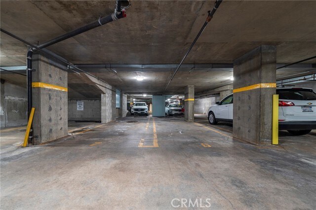 Building Photo - 10336 Wilshire Blvd