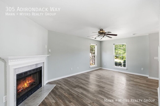 Building Photo - 305 Adirondack Way