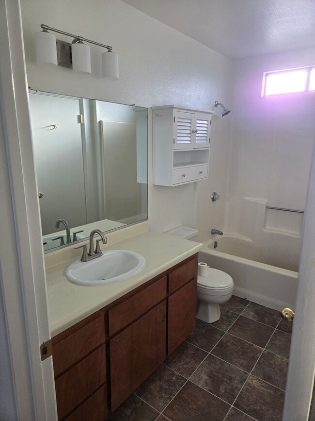 Building Photo - Pismo Beach home in great neighborhood