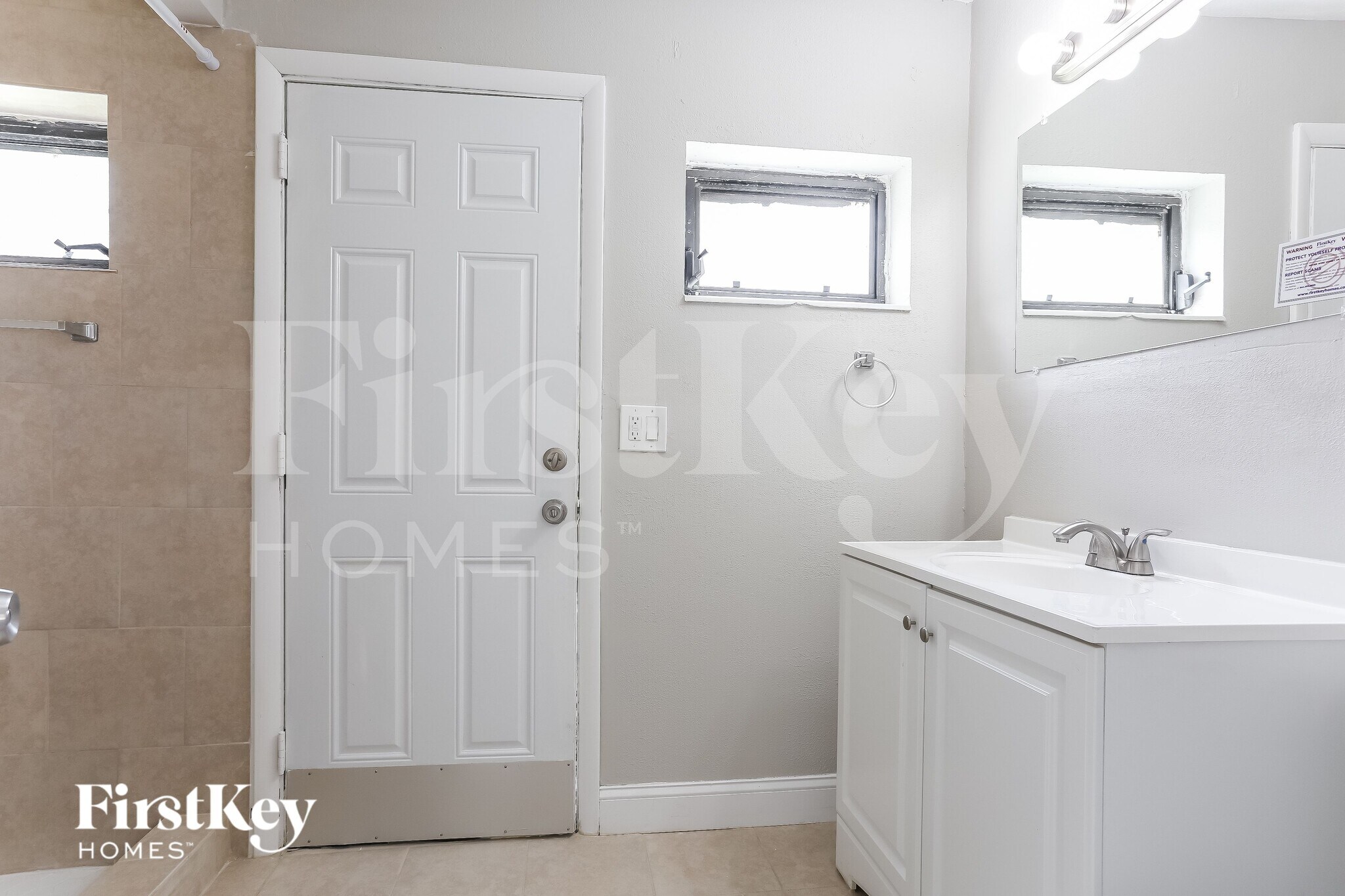 Building Photo - 1078 NE 157th St