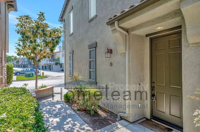 Building Photo - 263 Aventura Dr