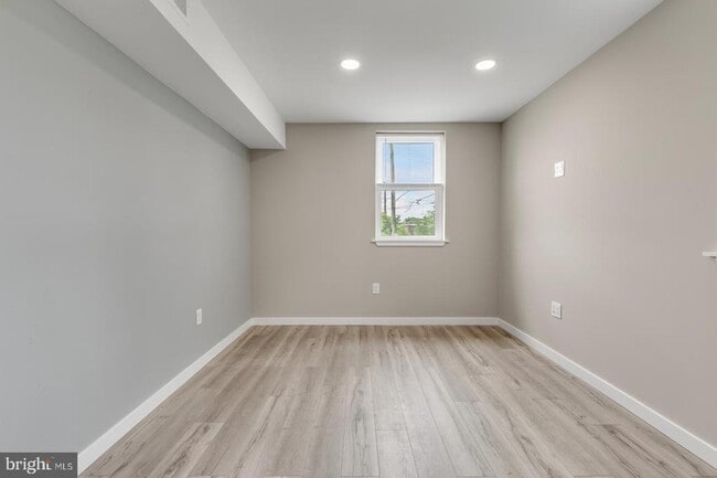Building Photo - 435 W Susquehanna Ave
