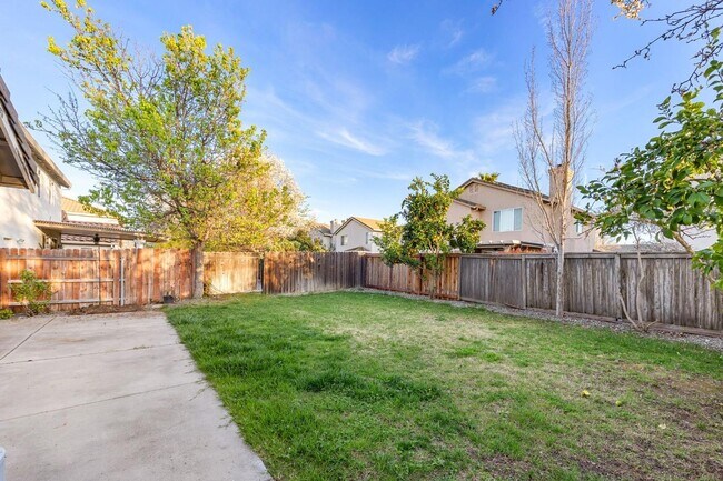 Building Photo - 4866 Alterra Way