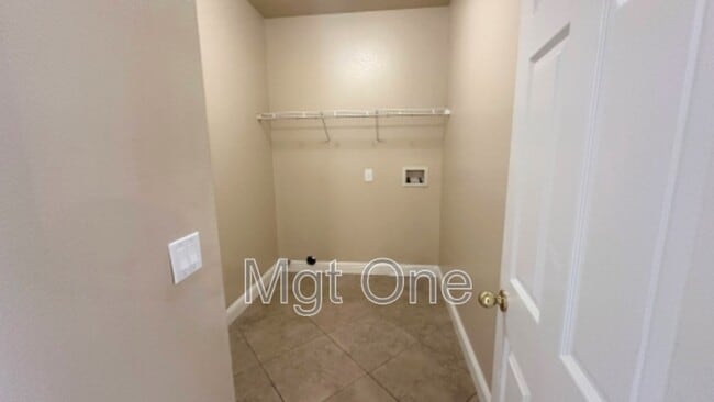 Building Photo - 1980 Olympia Fields Dr