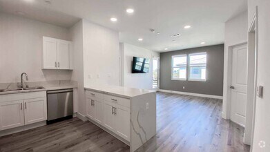 Building Photo - Ridgeway Apartments