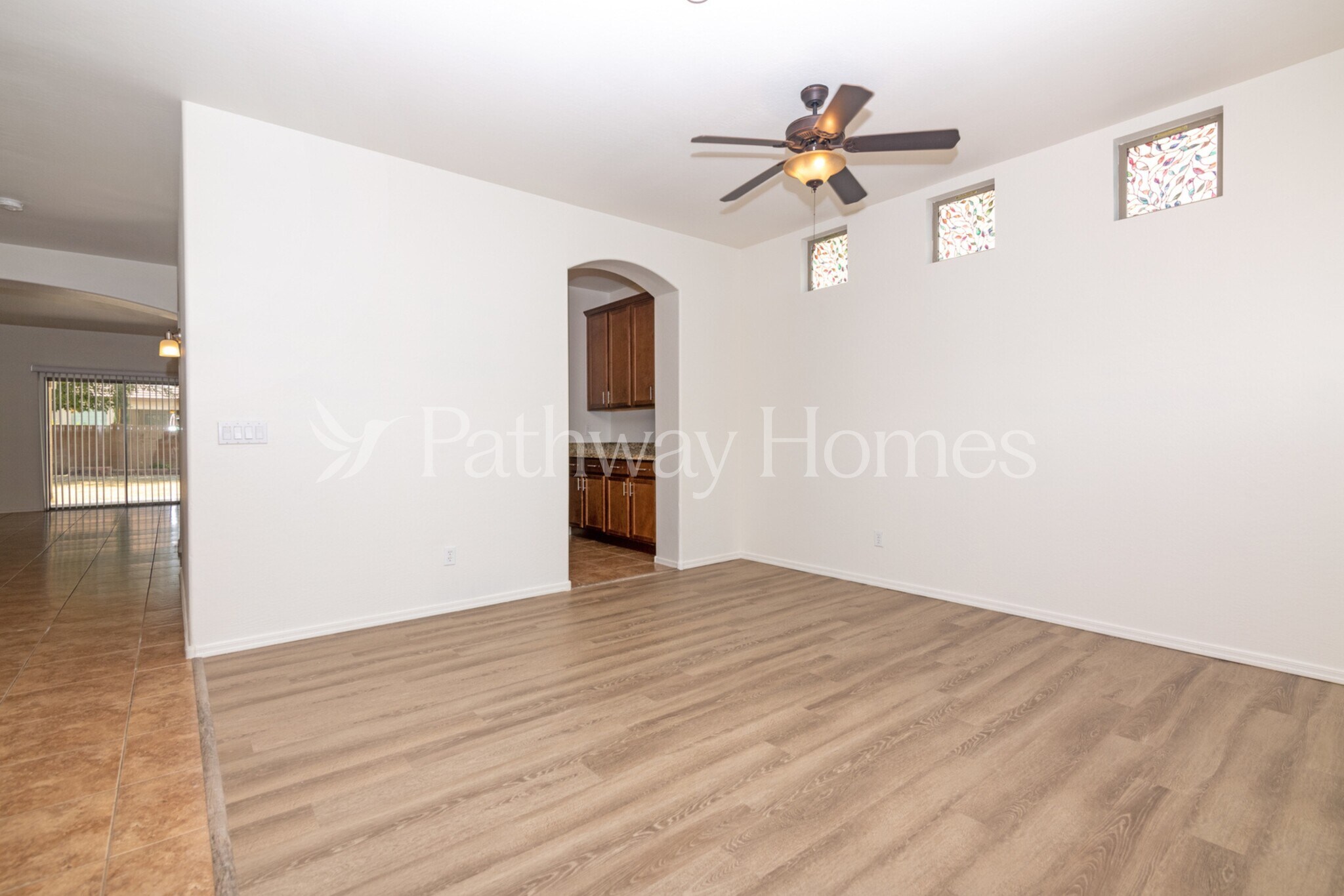 Building Photo - 4205 E Del Rio Dr