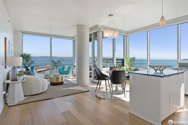 Building Photo - 501 Beale St